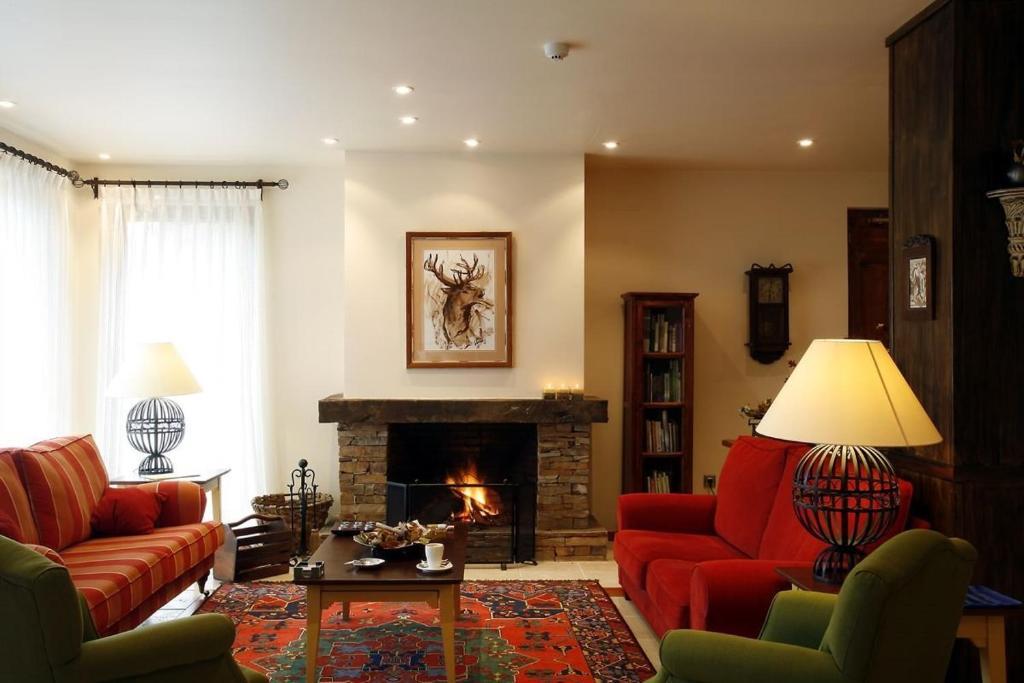 Ibersol La Casona De Andrea Hotel Tiedra ภายนอก รูปภาพ