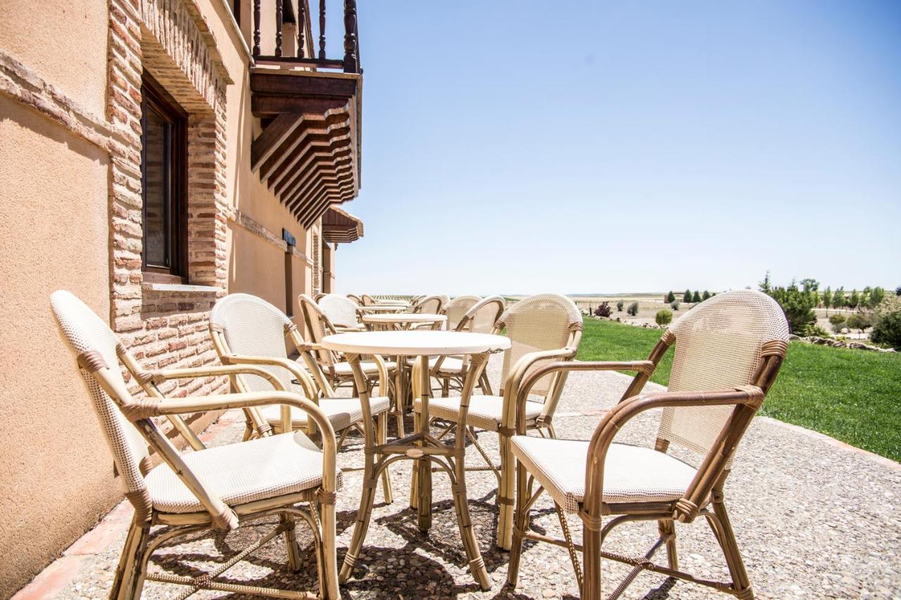 Ibersol La Casona De Andrea Hotel Tiedra ภายนอก รูปภาพ