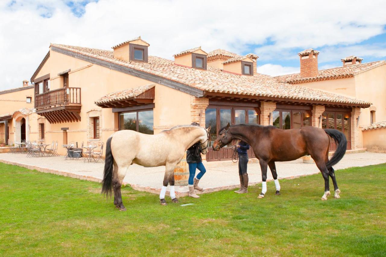Ibersol La Casona De Andrea Hotel Tiedra ภายนอก รูปภาพ