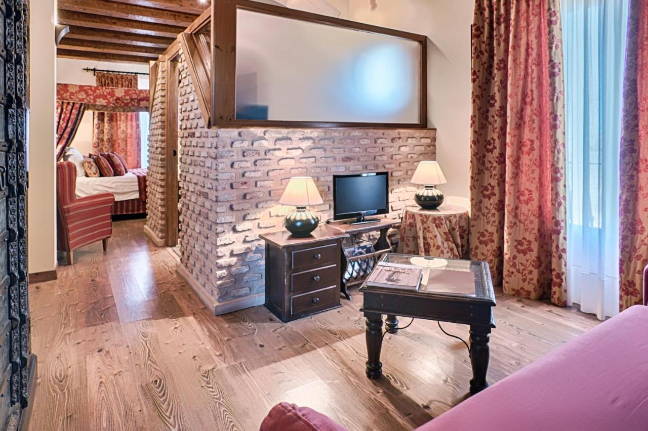 Ibersol La Casona De Andrea Hotel Tiedra ภายนอก รูปภาพ